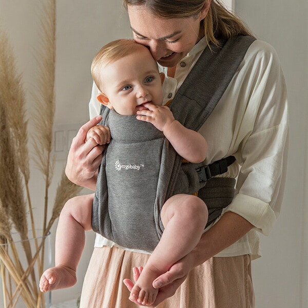 (日本正規品)EBC EMBRACE エンブレース ベビーキャリア 抱っこ紐 新生児 エルゴベビー Ergobaby