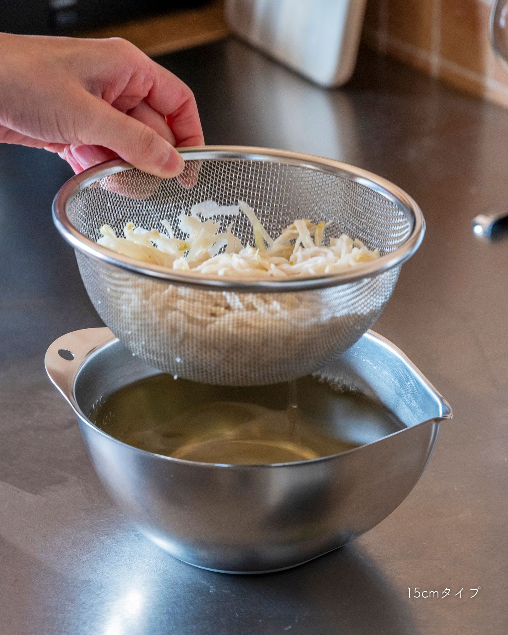 液だれしないボウル 目盛付き 片口 300ml/600ml ステンレス製 日本製 燕三条 ビーワーススタイル